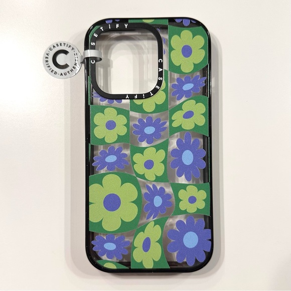 Casetify Other - Casetify iPhone 14 Pro Warped Floral Checker Case